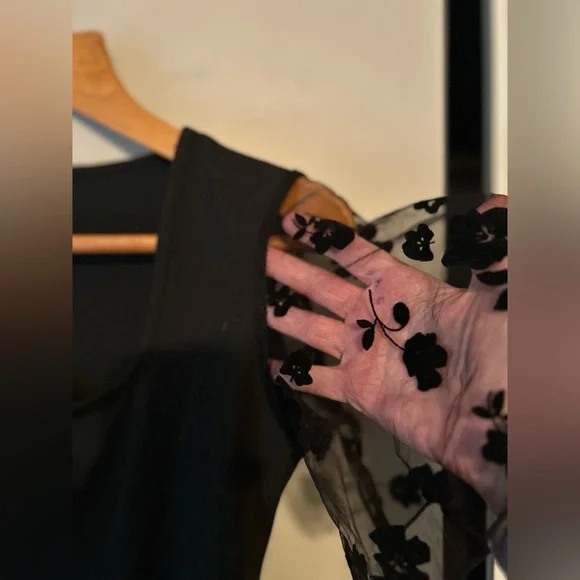 ✌️4/$20✌️ New bodysuit - Picture 9 of 9